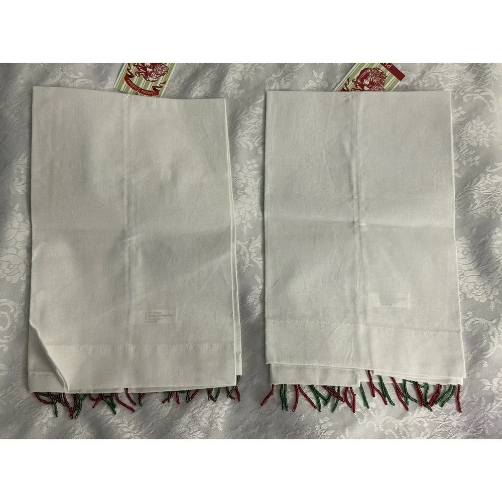 PHI Christmas‎ Traditions 2 NWT Tea Hand Towels Penguins Mistletoe Cotton